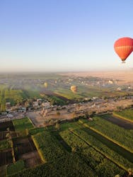 Visite privée d’une nuit dans le meilleur de Louxor avec expérience en montgolfière depuis Marsa Alam